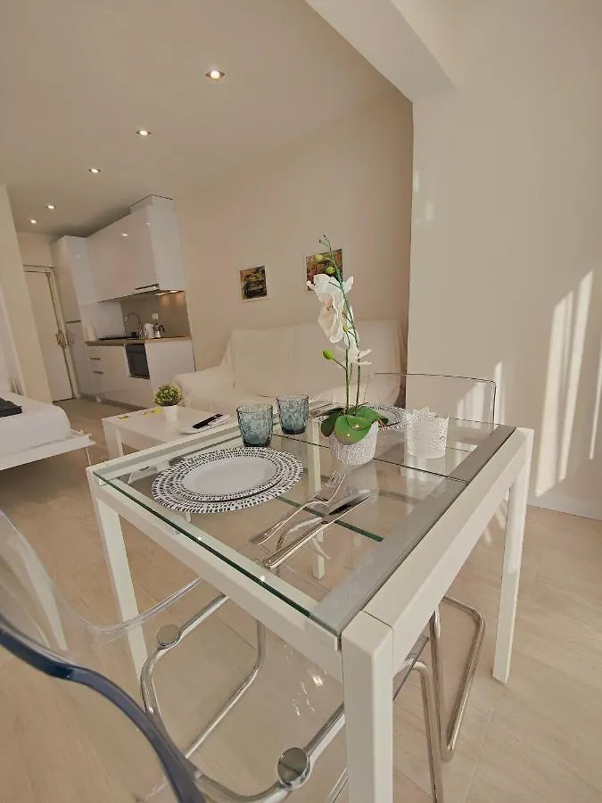 Coconut Begona Studio City Center By Namaste Elite Torremolinos 0*,  Hiszpania